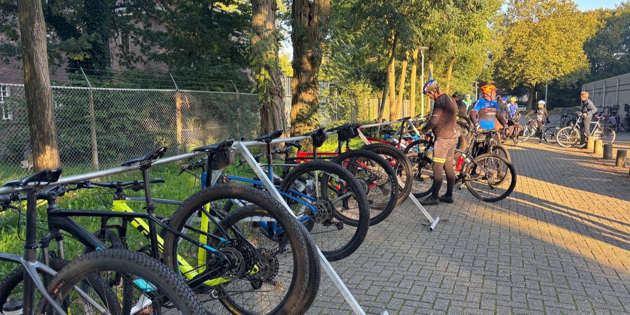 Foto: LelyPharma Burltocht trekt meer fietsers dan verwacht
