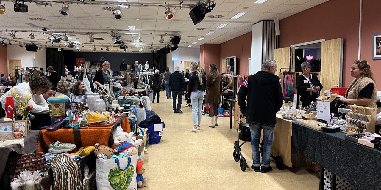 Foto: Herfstmarkt op 't Harde: “Overrompeld door enthousiasme”