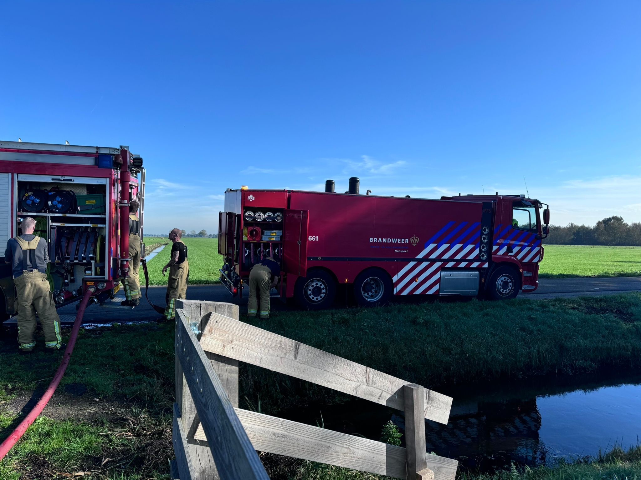 Foto: Slootafval vat vlam