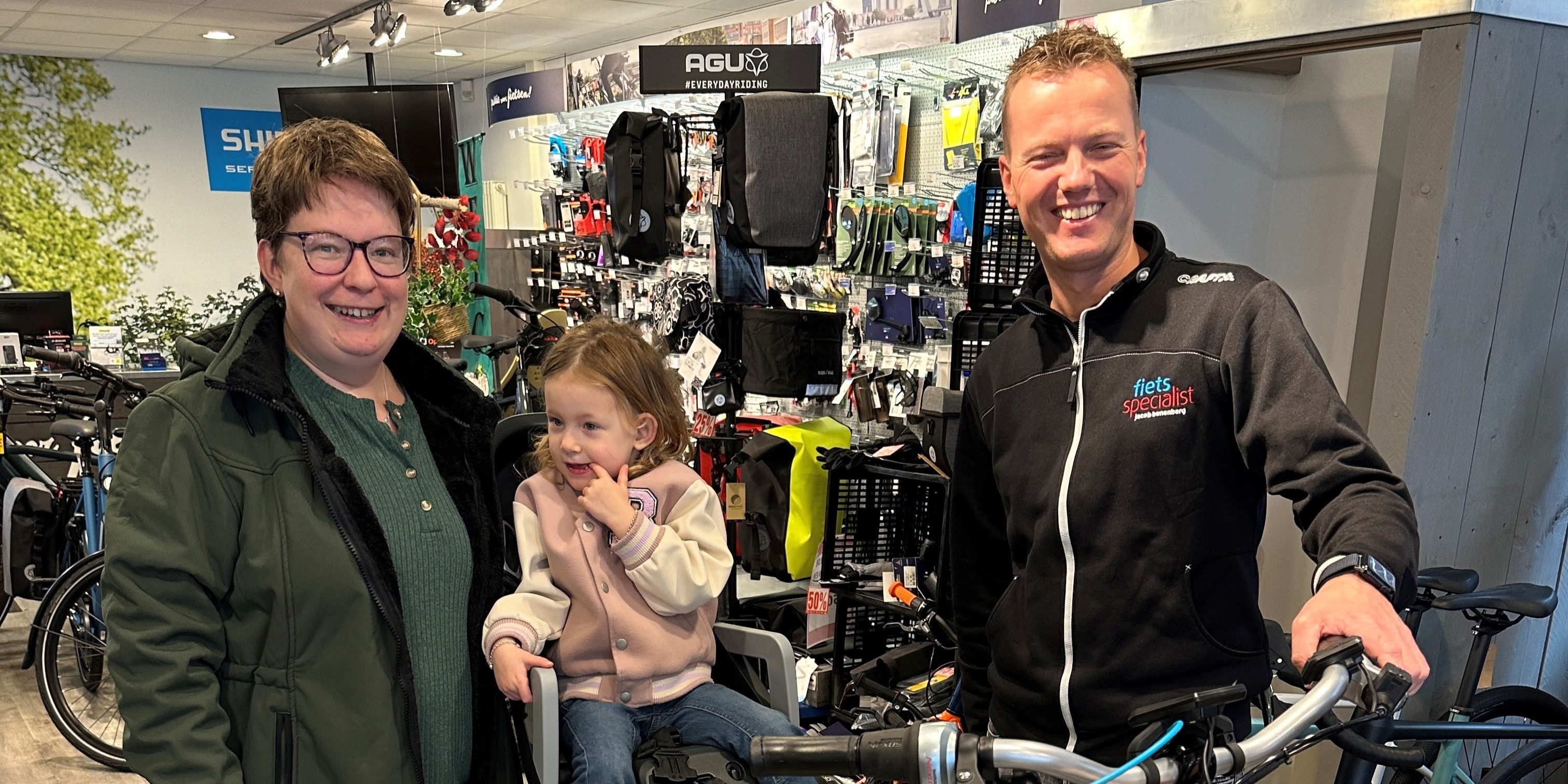 Foto: Met behulp van crowdfunding en het hulpfonds kan Marianne weer fietsen