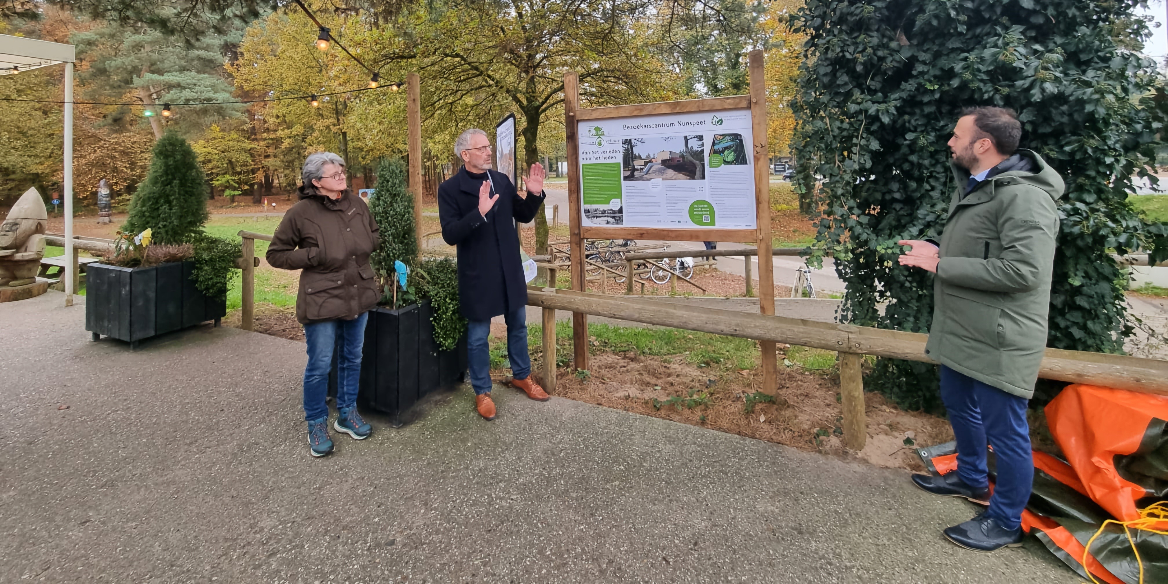 Foto: SNIV onthult nieuwe informatiepanelen op de Veluwe