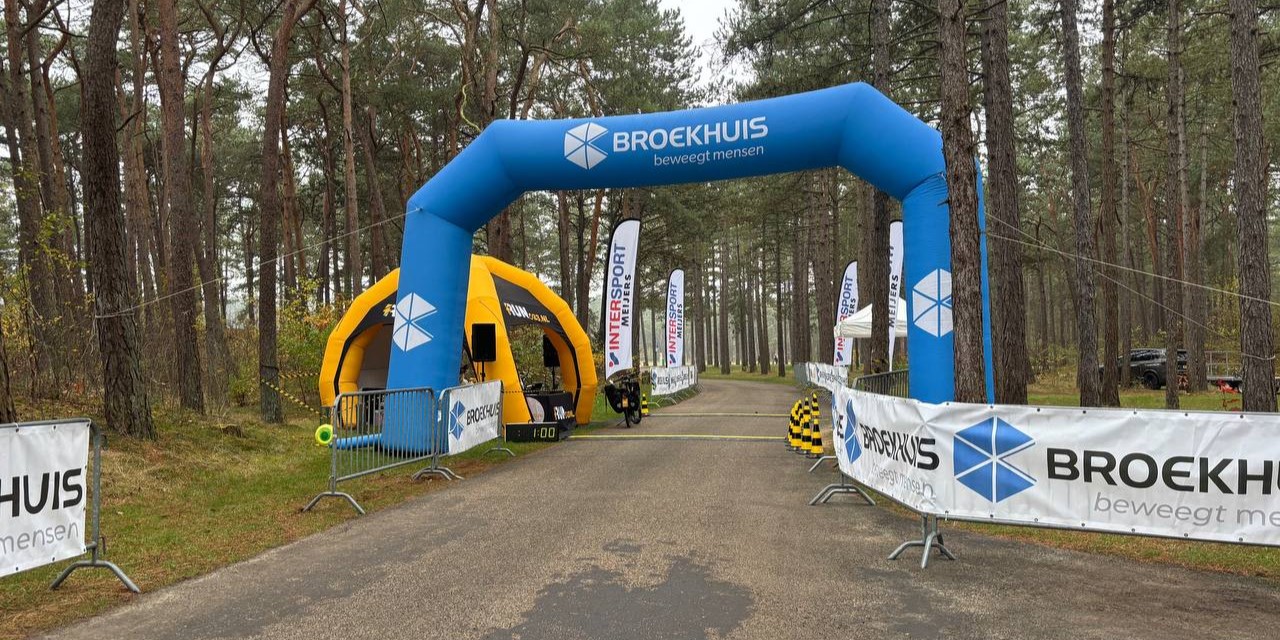 Foto: Zandenplasloop 2024 met nieuw succesvol element: de wandeltocht