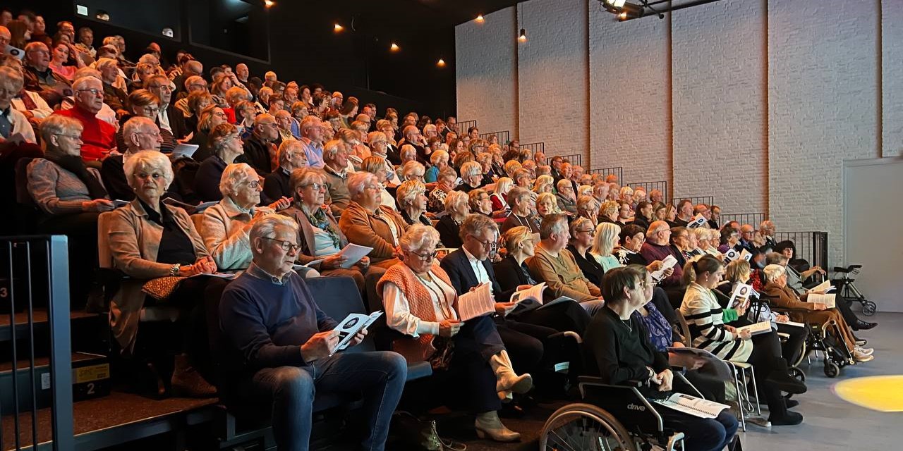 Foto: Uitverkocht concert Shanty en Gezelligheidskoor 'Ermeluiden'