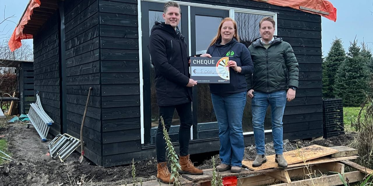 Foto: TafelRonde 156 doneert 5000 euro aan de Grote Wiede 