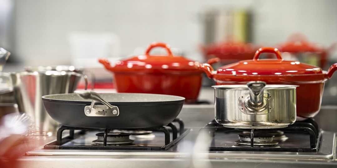 Foto: Feestelijke opening keuken voor Kookschool Veluvine