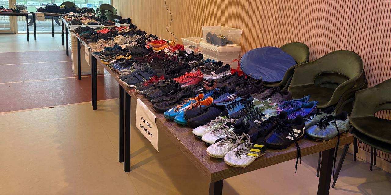 Foto: Veel sportmateriaal ingezameld voor de sportspullenbank 