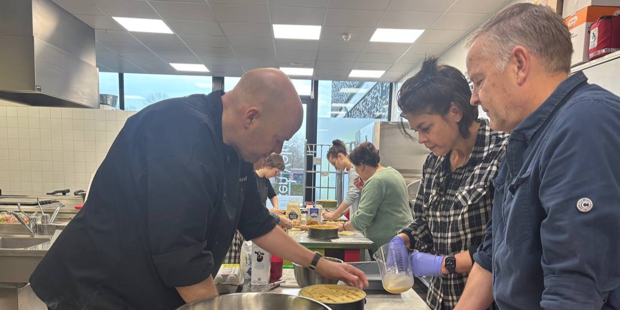 Foto: Workshop appeltaart bakken in Veluvine: "lekkerste taart die er is"