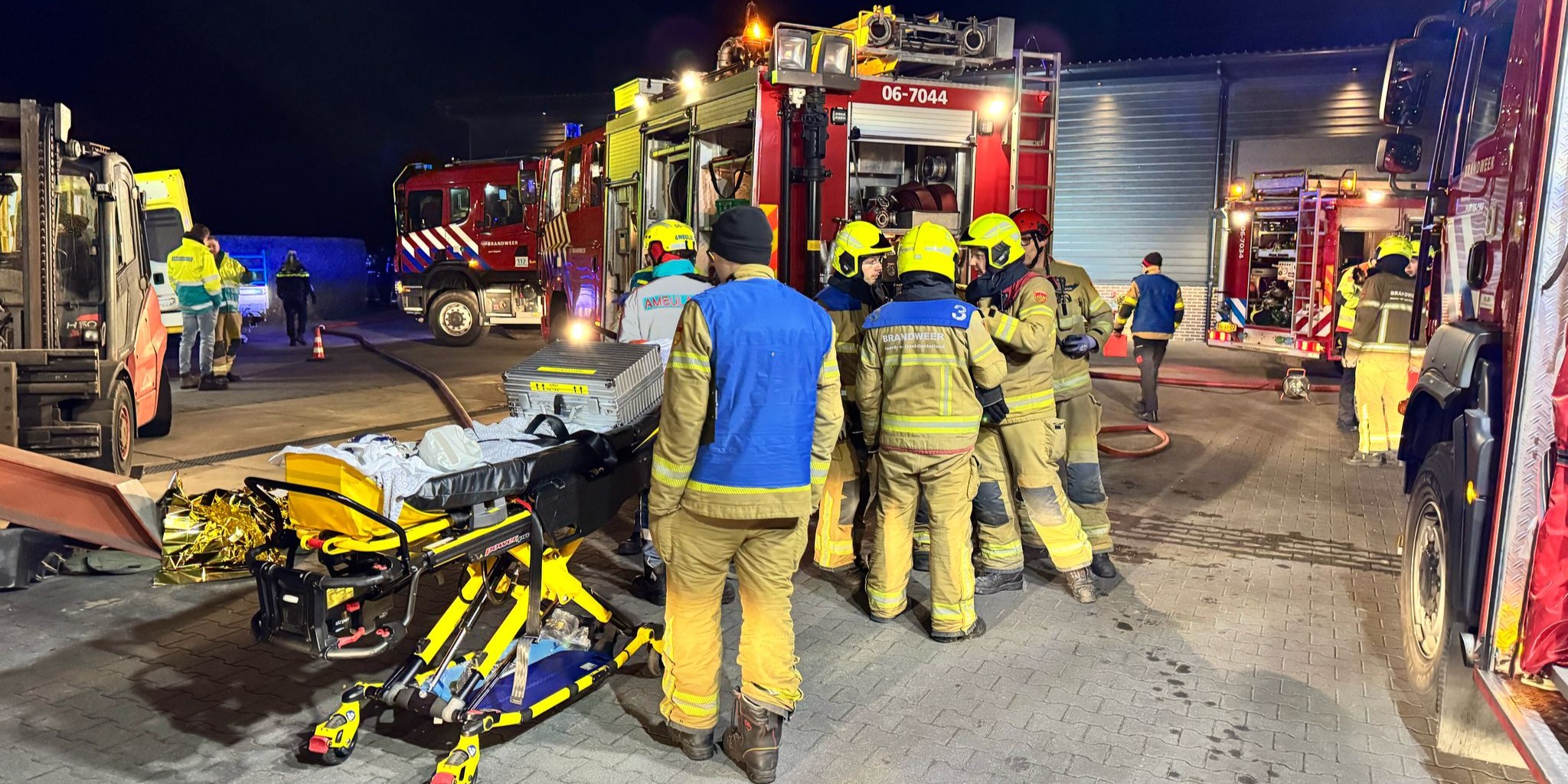Foto: Grote oefening vrijwillige brandweer: ‘Om alles op niveau te houden’