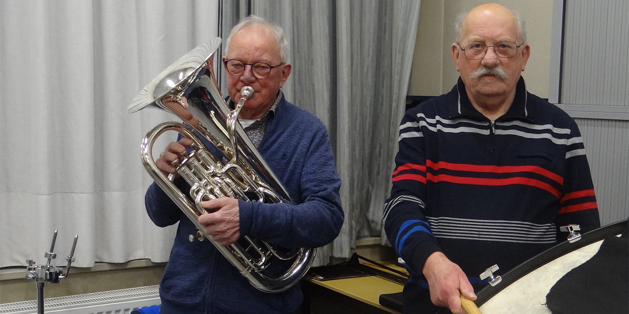 Foto: Al 70 jaar trouw aan de Harmonie Nunspeet