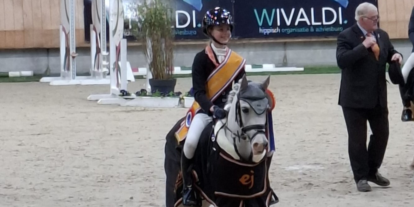 Foto: Amy Vos van Ponyclub Klein Maar Dapper Nederlands Kampioen