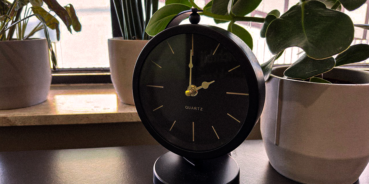 Foto: Zomertijd: De klok verzetten op zondag 30 maart