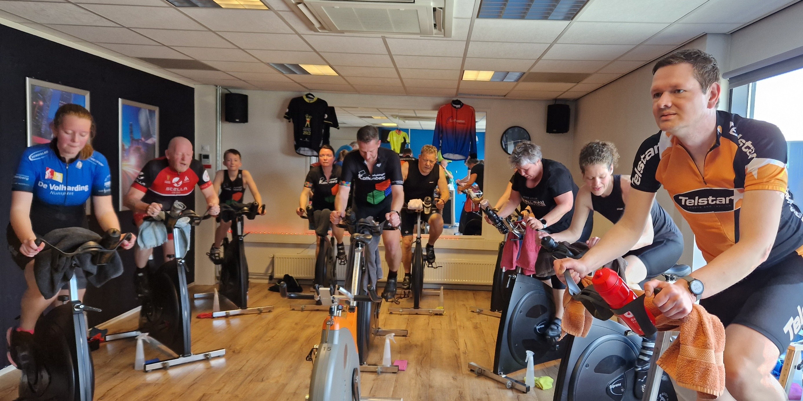 Foto: Succesvolle Spinning Marathon voor Duchenne Heroes