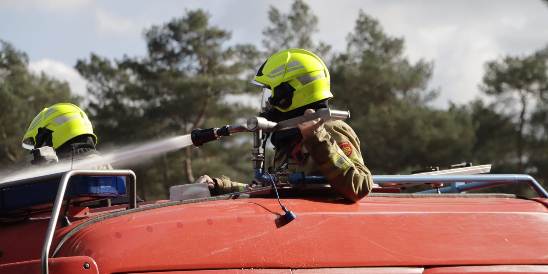 Foto: Derde natuurbrand van de dag: Elspeterweg afgesloten