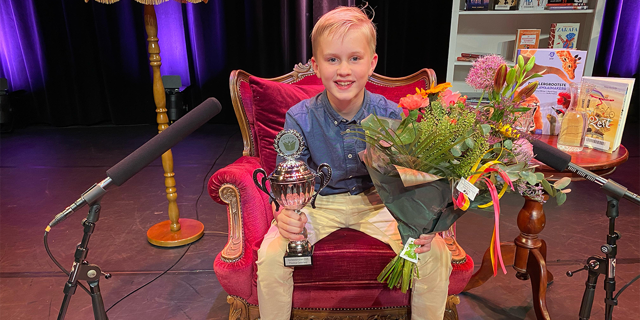 Foto: Wess Pellegrom plaatst zich voor landelijke finale Nationale Voorleeswedstrijd