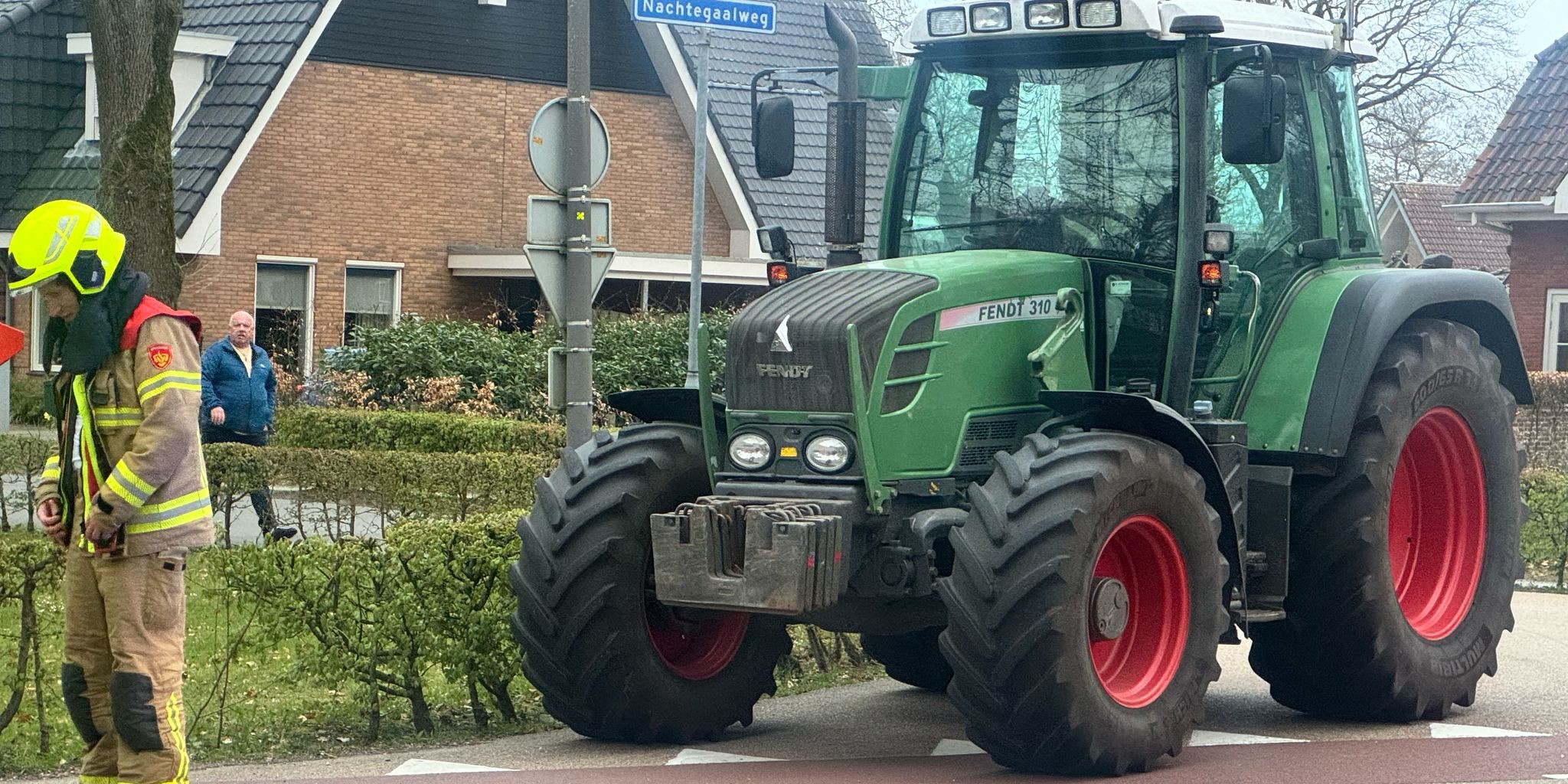 Foto: Ochtendongeluk op kruising in Elspeet