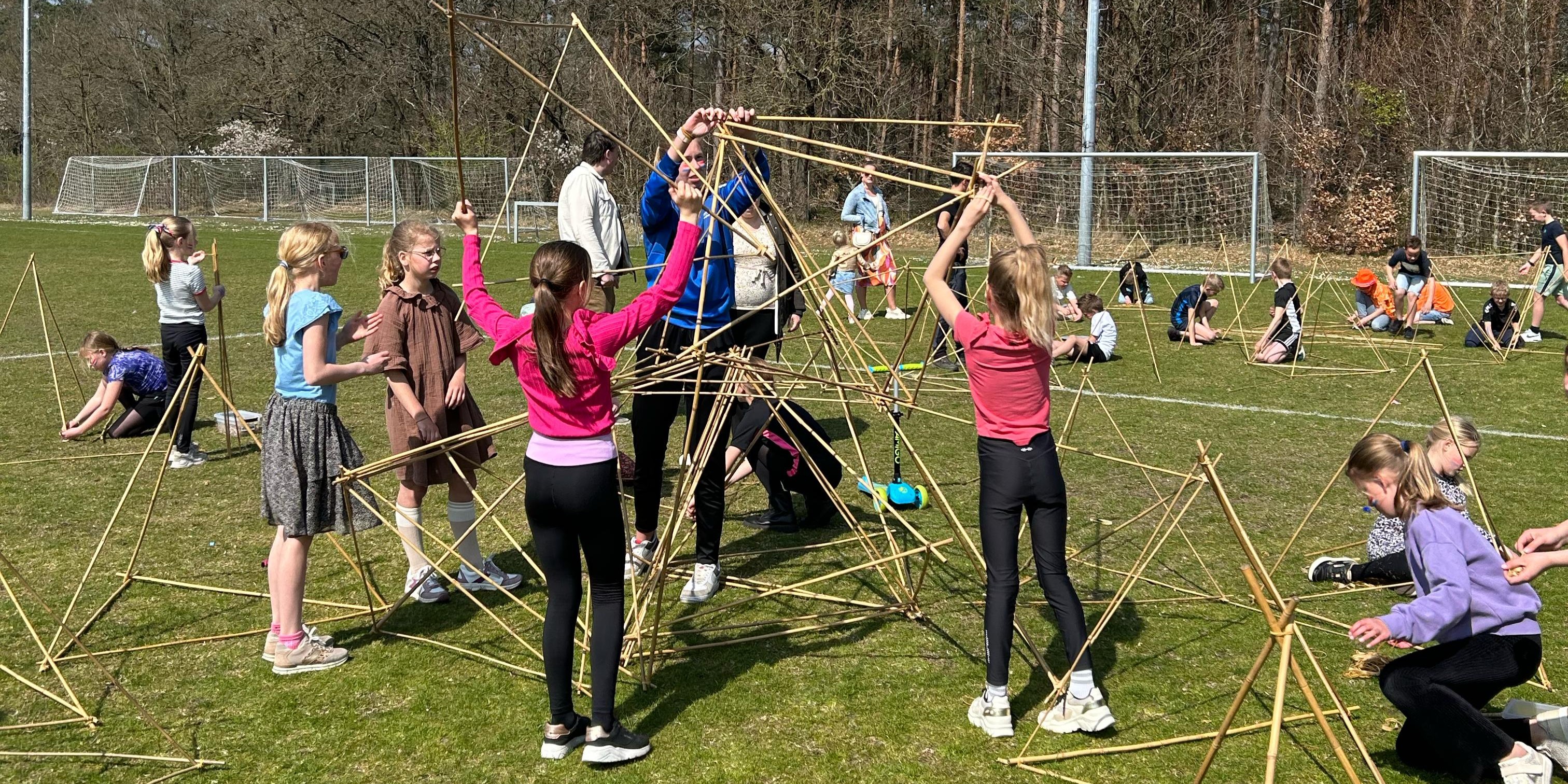 Foto: Koningsspelen 2025: Elspeet trapt af met zonnige editie