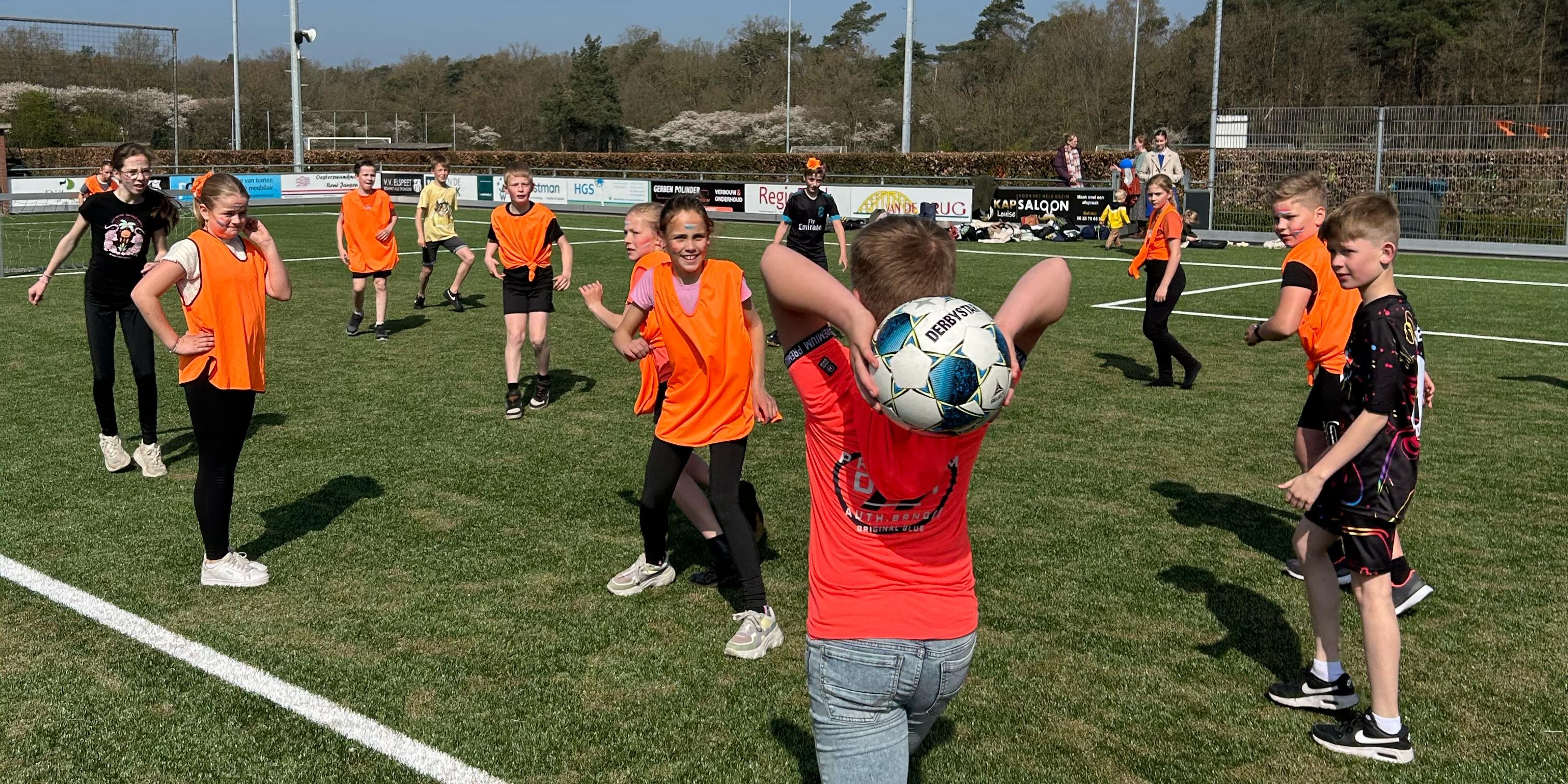 Foto: Koningsspelen 2025: Elspeet trapt af met zonnige editie