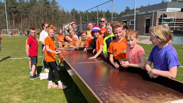 Foto: Koningsspelen 2025: Elspeet trapt af met zonnige editie