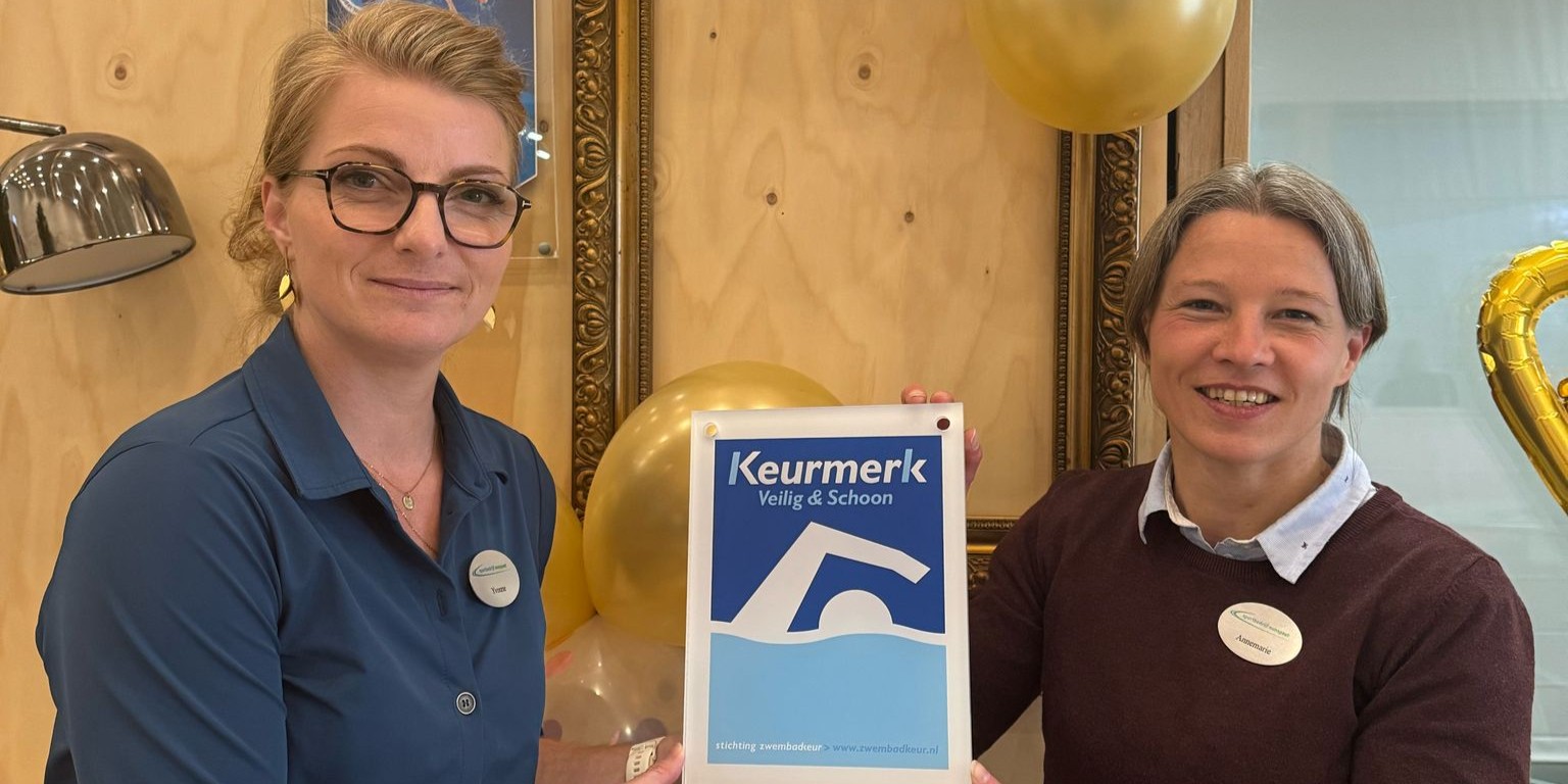 Foto: De Wiltsangh ontvangt Keurmerk Veilig & Schoon voor zwembad