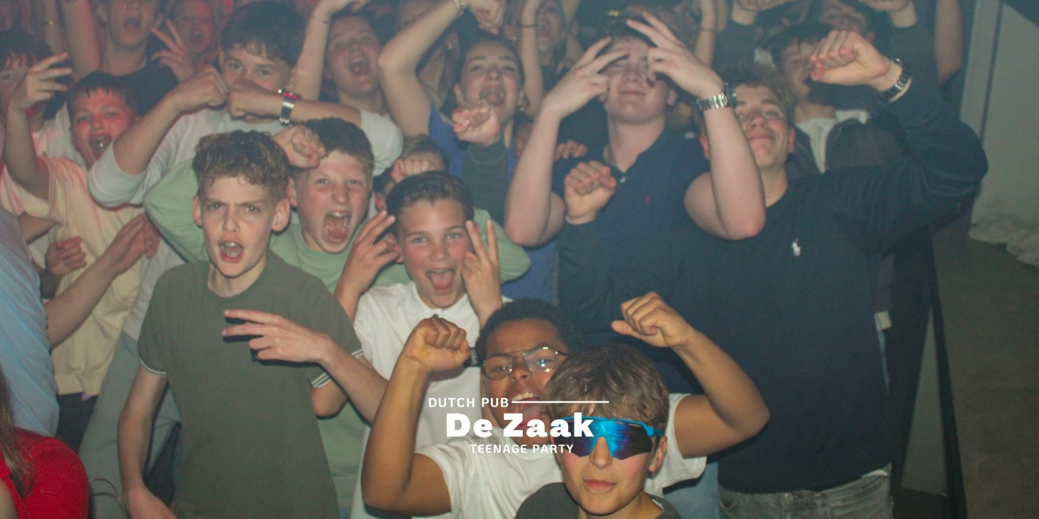 Foto: Teenage Party in Nunspeet groot succes: "Blije jeugd zonder gedoe"