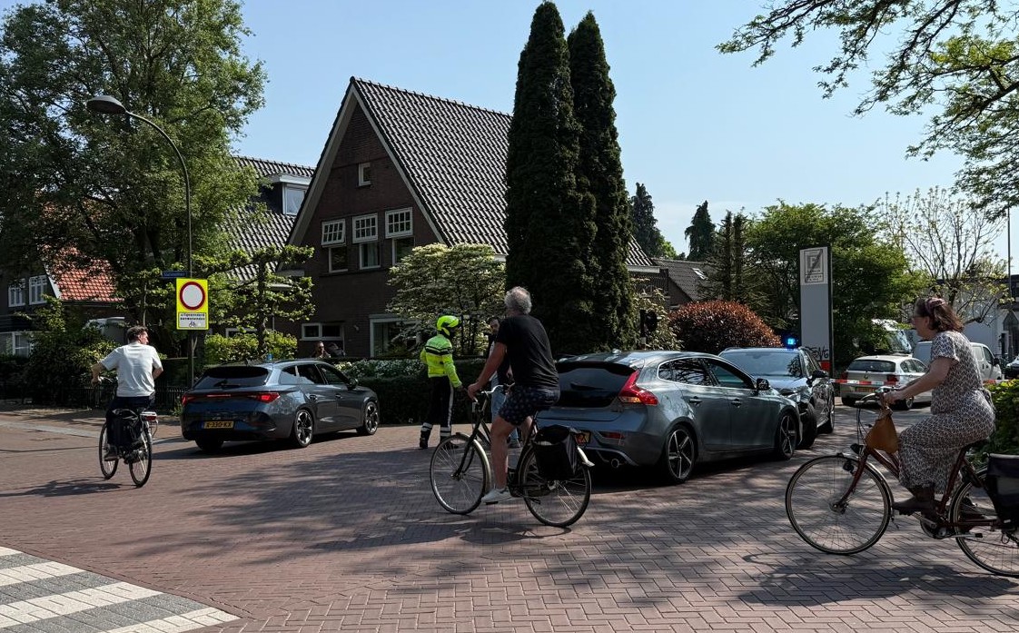 Foto: Achtervolging eindigt in voortuin