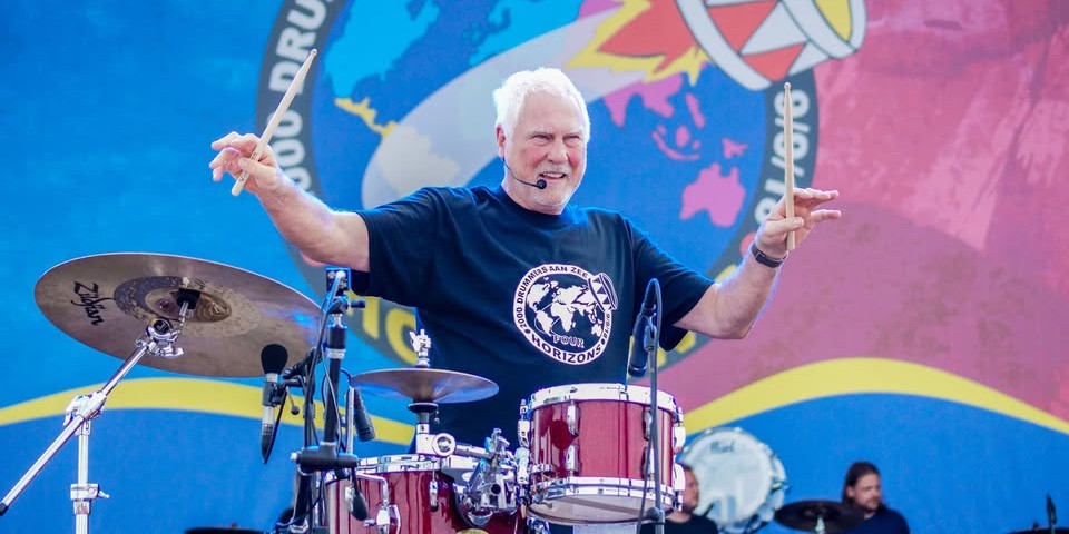 Foto: Drumclinic met Cesar Zuiderwijk tijdens Taptoe Nunspeet