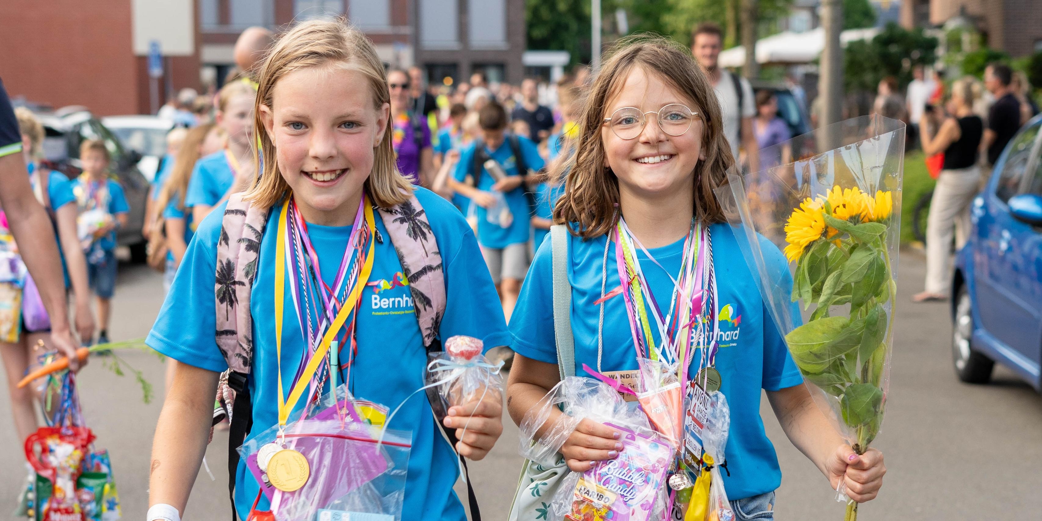 Foto: Wandelaars trotseren warmte tijdens geslaagde Avond4daagse Ermelo
