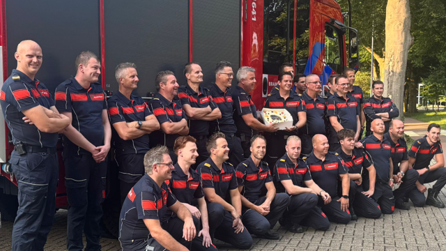 Foto: Brandweer Nunspeet verwelkomt nieuwe tankautospuit