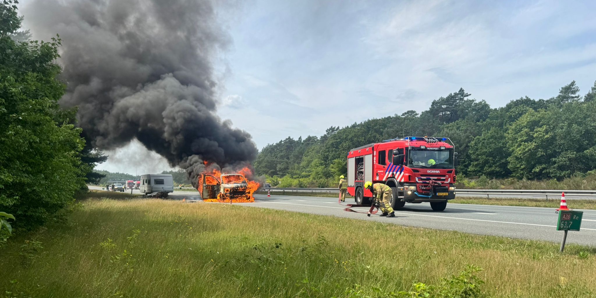 Foto: A28 richting Zwolle weer open na brand