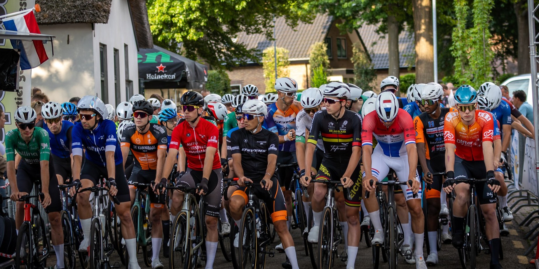 Foto: Bogerd is na lange ontsnapping sterkste in Ronde van Elspeet