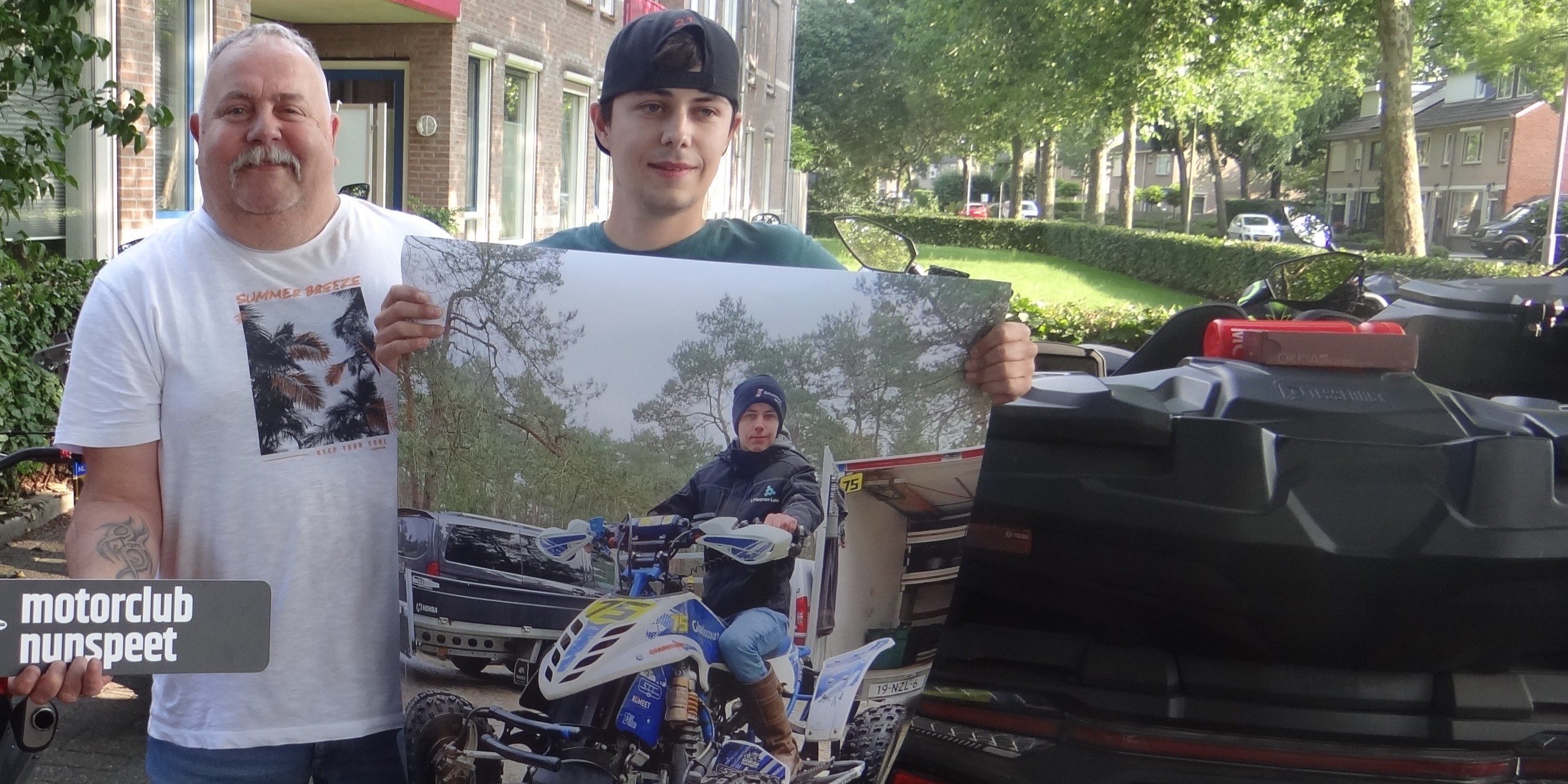 Foto: Robert Juffer in het (motor)zonnetje gezet