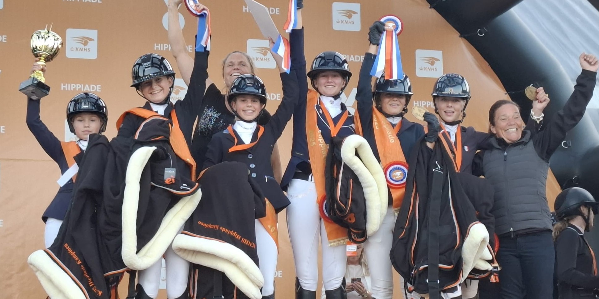 Foto: Ongekende successen voor Ponyclub Klein Maar Dapper tijdens Hippiade