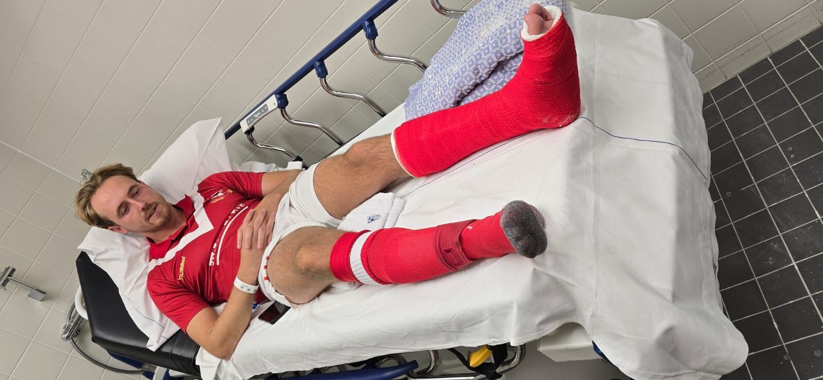 Foto: Horrorblessure Timothy werpt schaduw over feestelijke dag Hulshorst