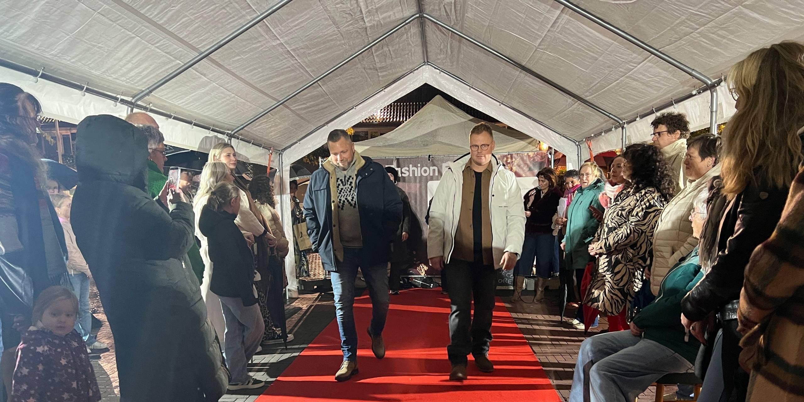 Foto: Nunspeet op de catwalk: Mode-evenement verbindt lokale ondernemers