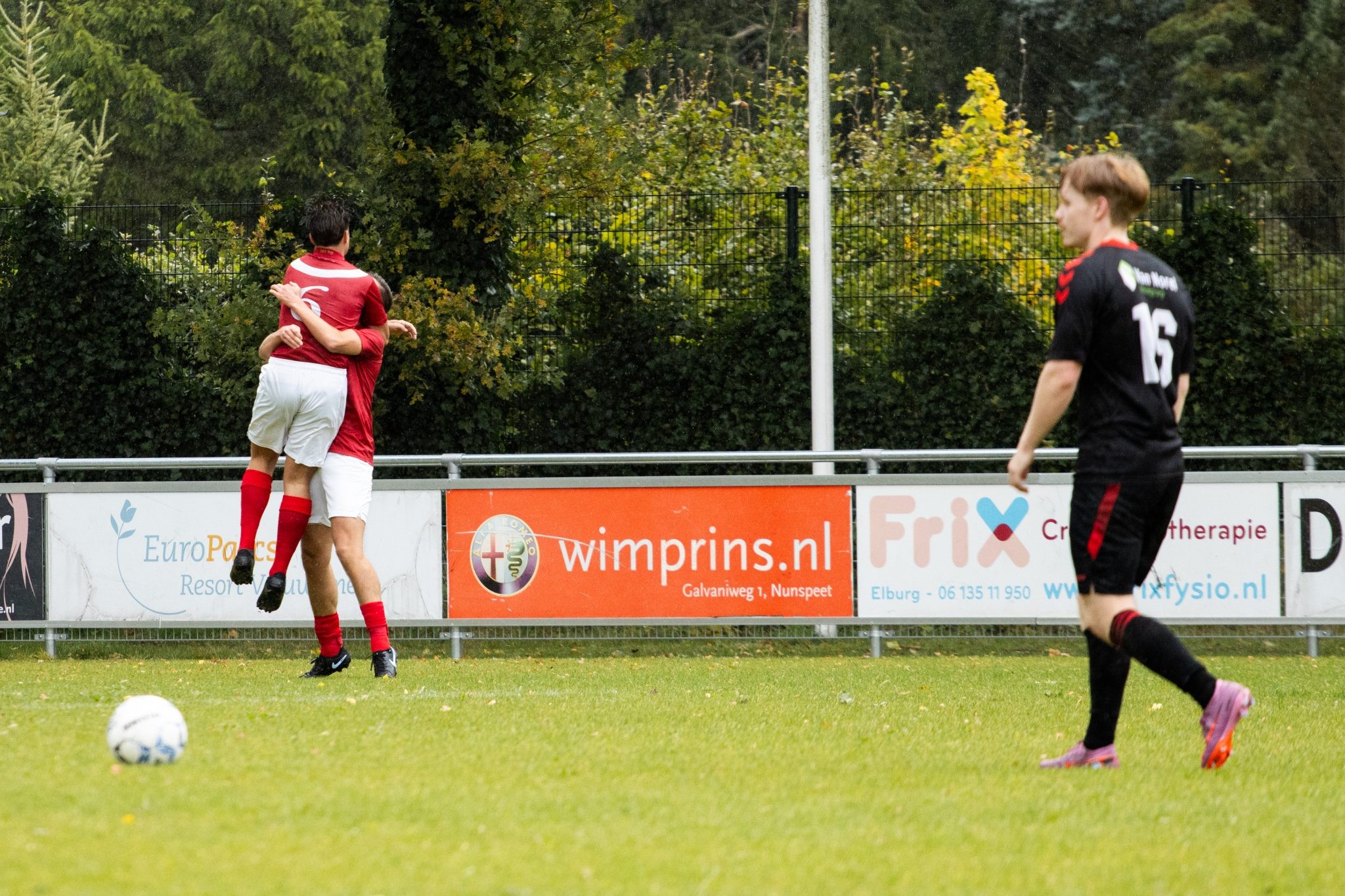 Foto: Hulshorst toont veerkracht en wint overtuigend van Oene: 3-1