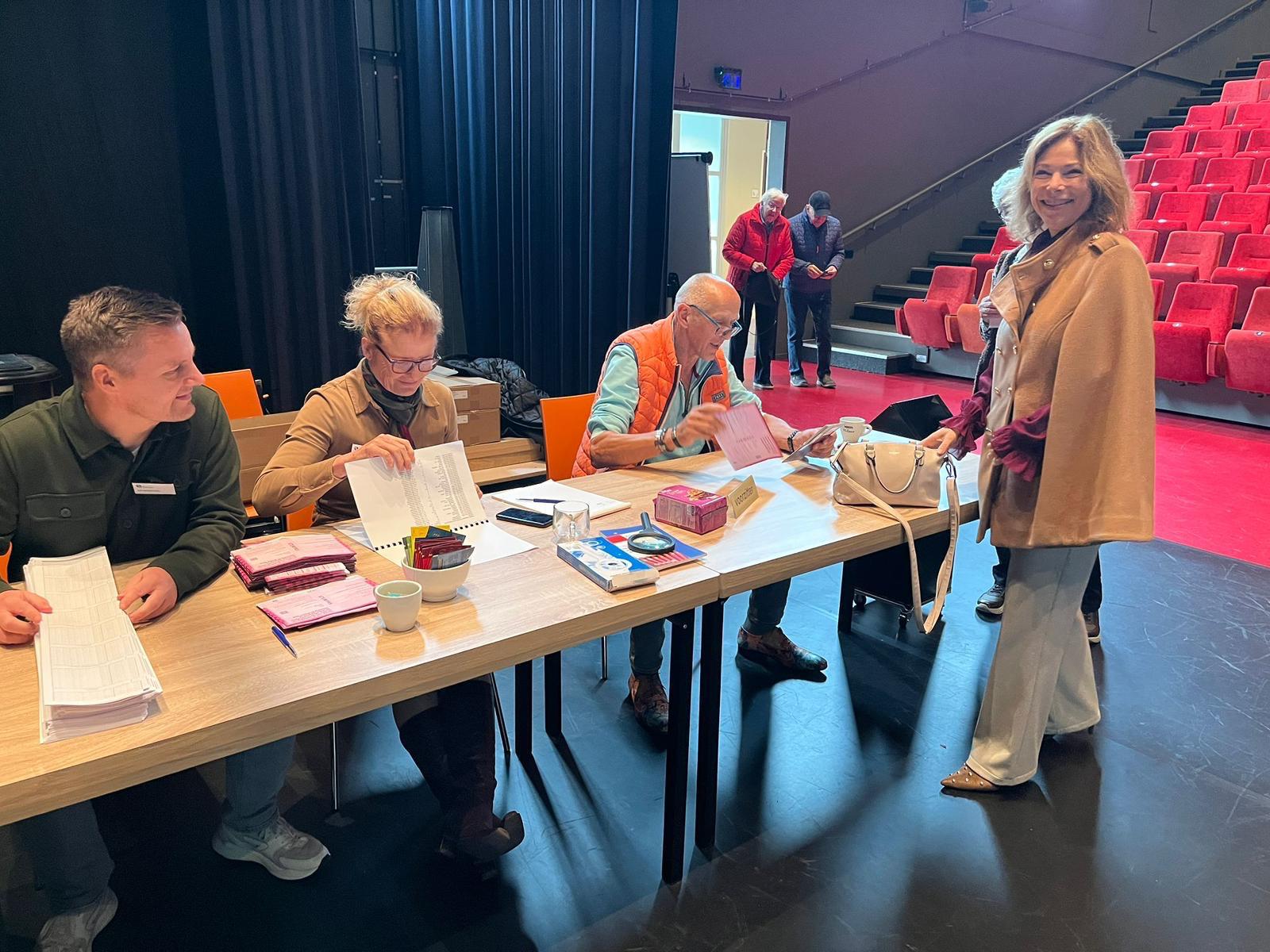 Foto: Inwoners uit alle kernen laten hun stem horen tijdens de verkiezingsdag