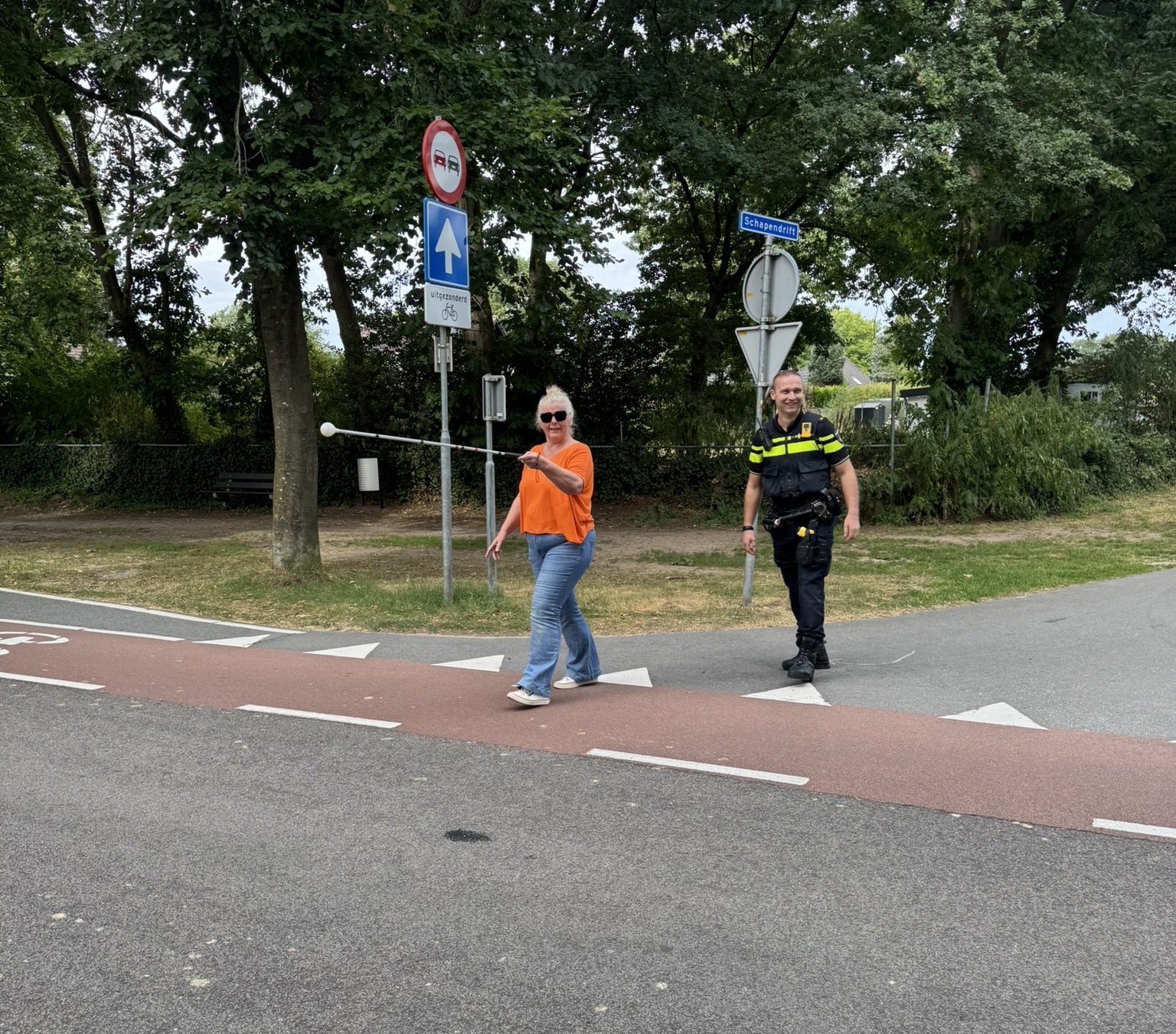 Foto: Inclusieambassadeur Lia: ‘Oversteken wordt steeds gevaarlijker voor mensen met een witte stok’