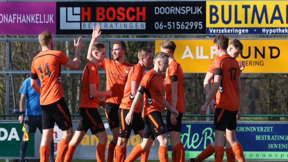 Foto: DSV geeft Olympia geen kans: 6–2