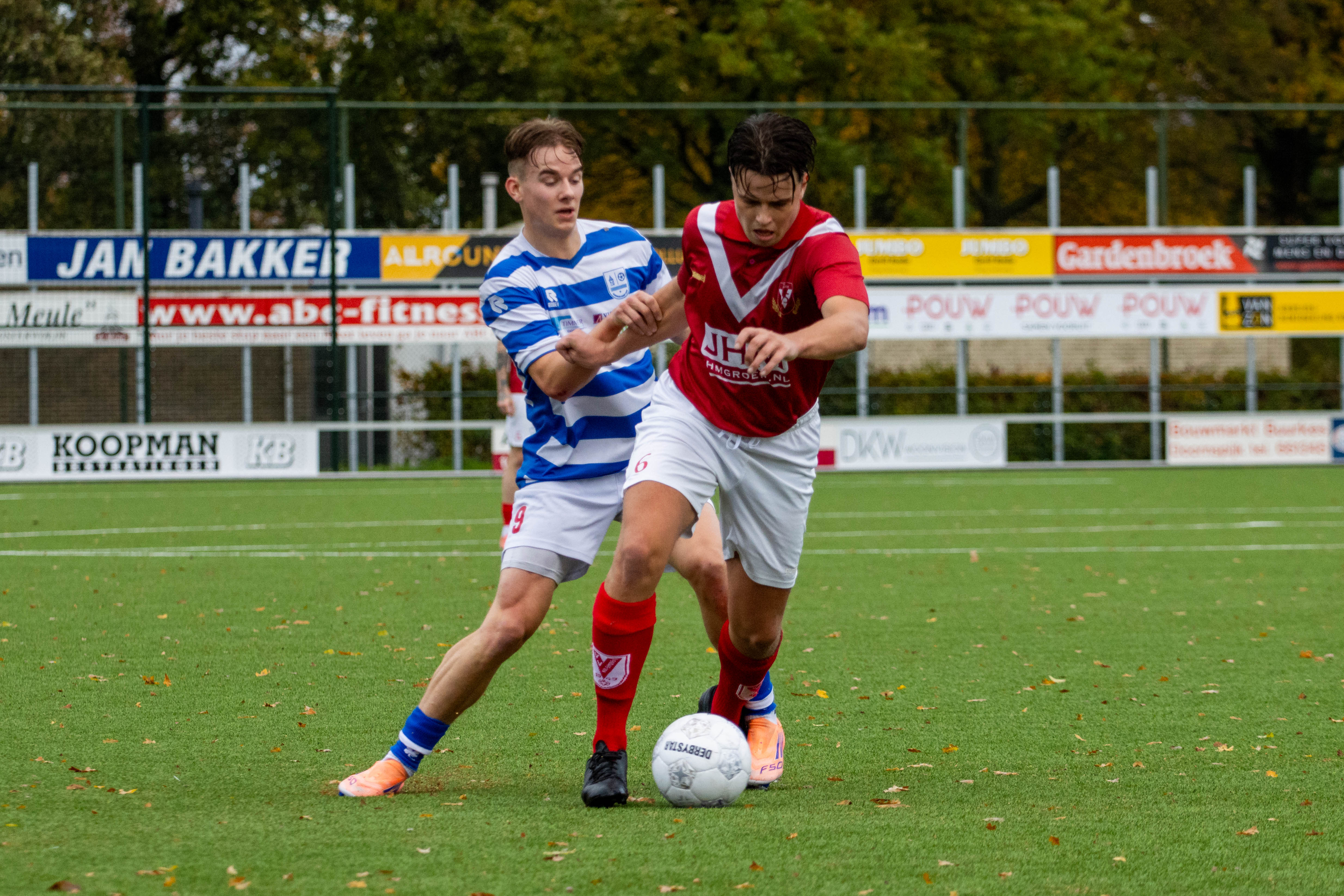 Foto: Hulshorst pakt laat punt in Elburg