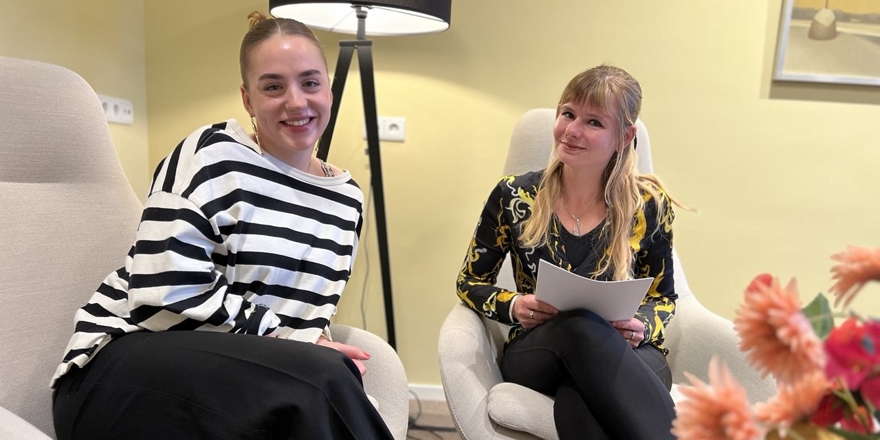 Foto: Julia (19) heeft haar leven weer op de rit na kindertoeslagenaffaire: 'Er was geen perspectief, ik stond stil'