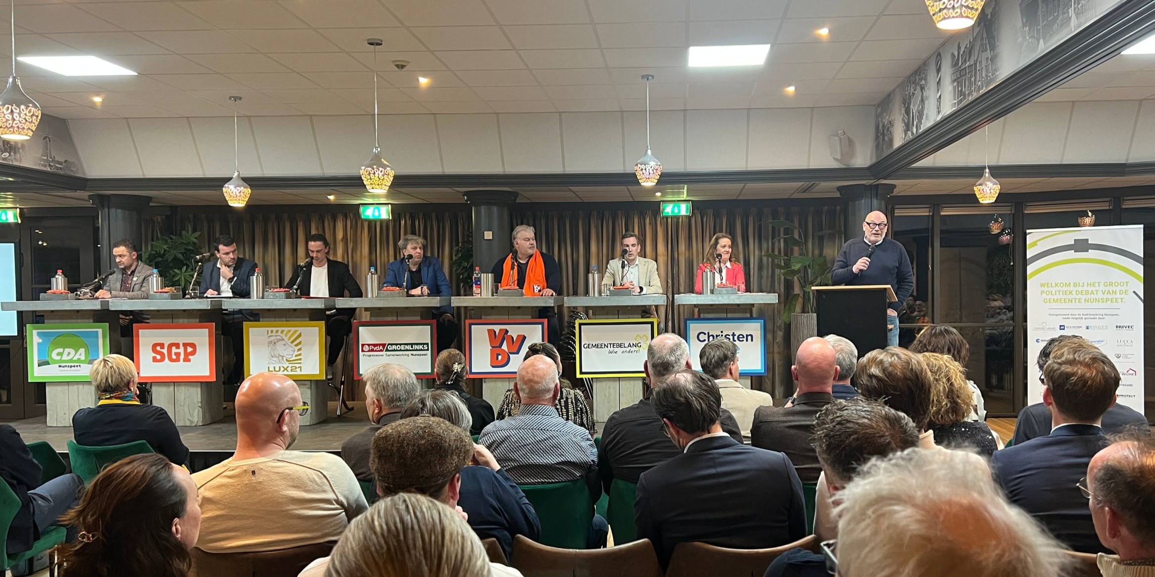 Foto: Volle zaal bij Groot BKN Politiek Debat: verschillen én gedeelde ambities in Nunspeet