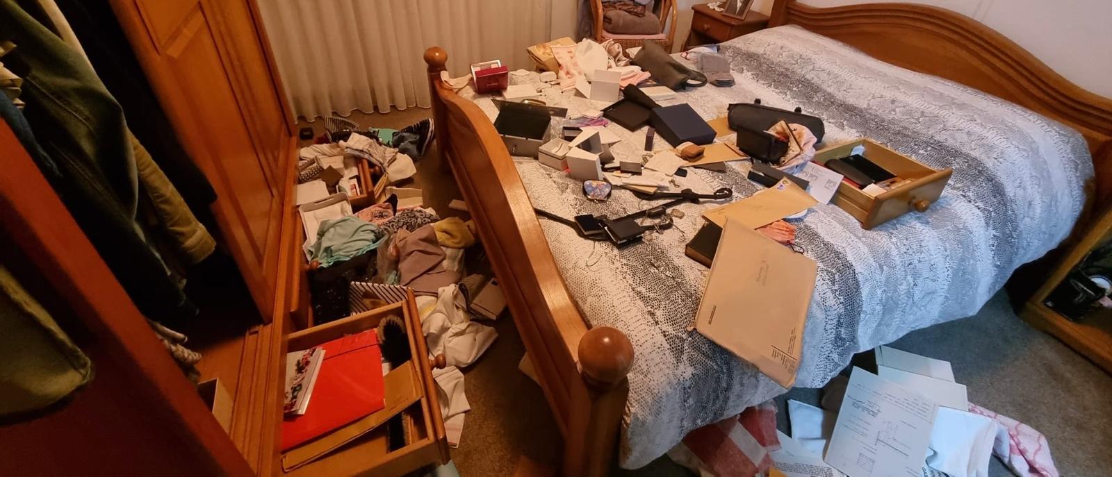 Foto: Buurt geschokt na meerdere inbraken in hun straat: 'Slaapkamer overhoop gehaald'