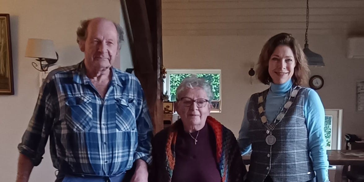 Foto: Diamanten huwelijk van Gerrit en Gijsje Franken-Hop: Een verhaal van liefde en avontuur