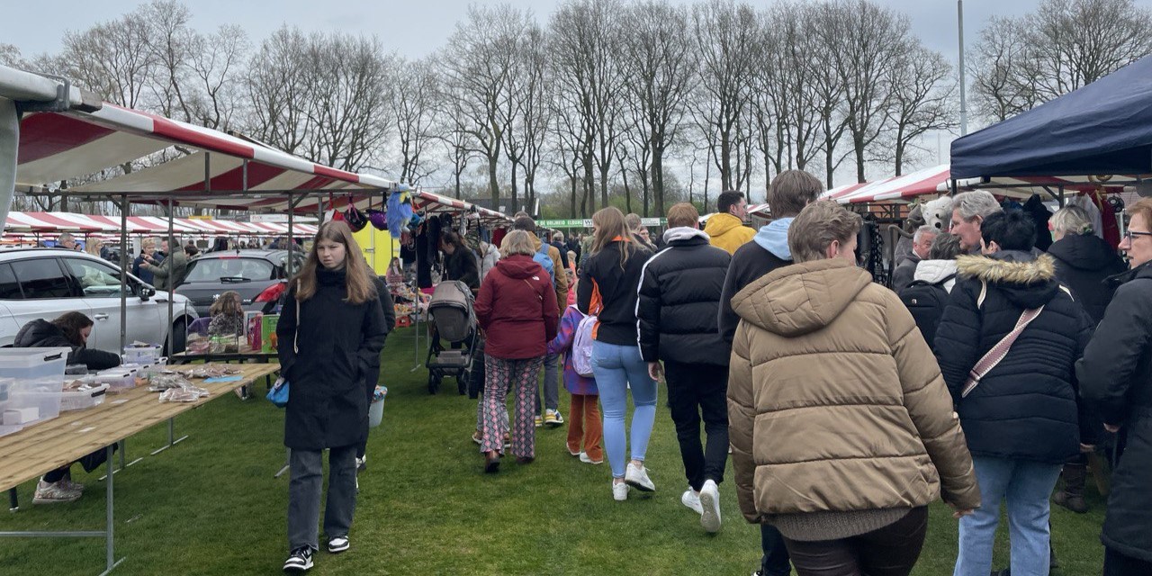 Foto: Vlooienmarkt van Oranje Zwart afgelast: Vereniging overlegt over voortbestaan