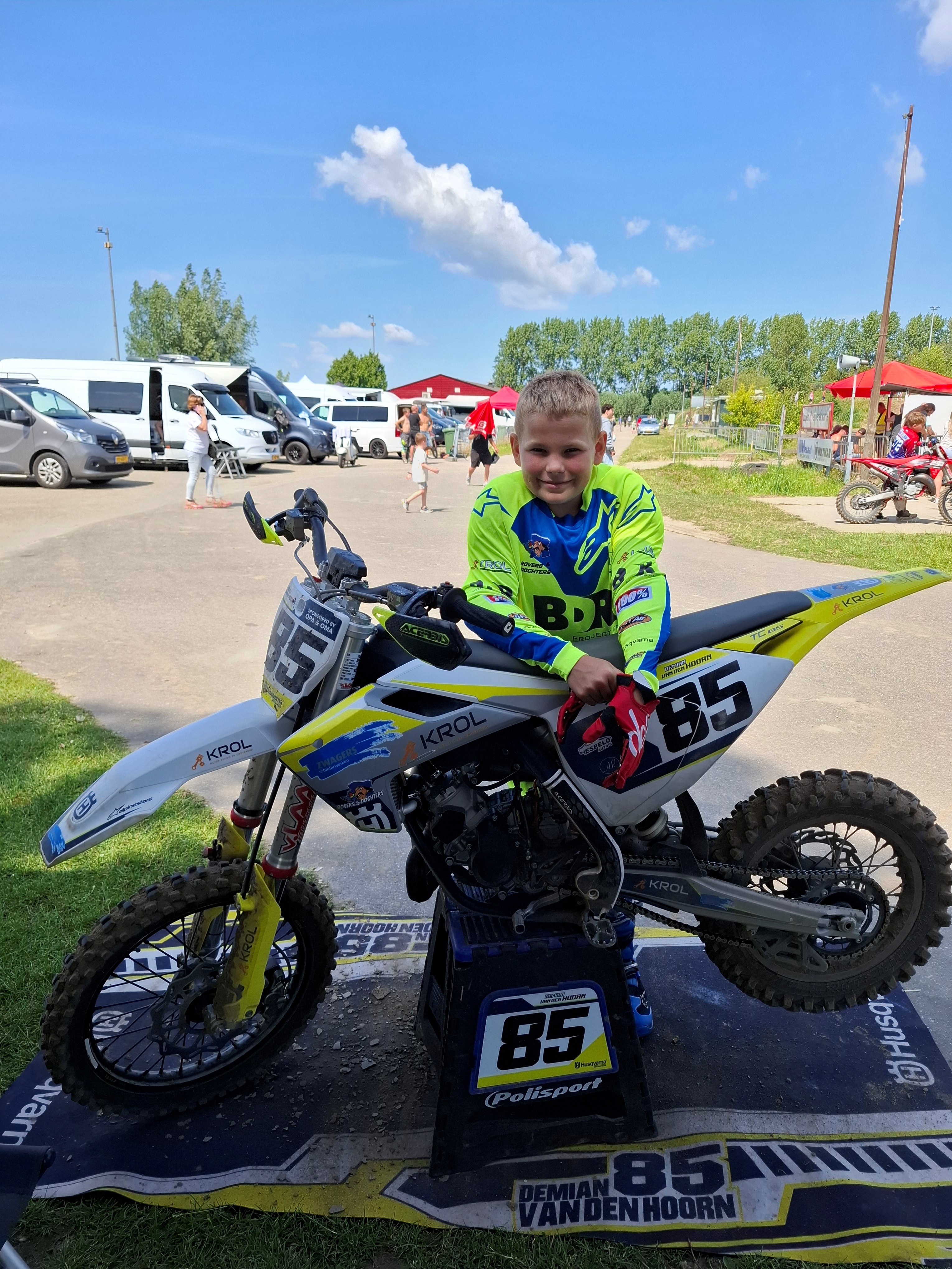 Foto: Crosstalent Demian derde op het circuit van Neerijnen