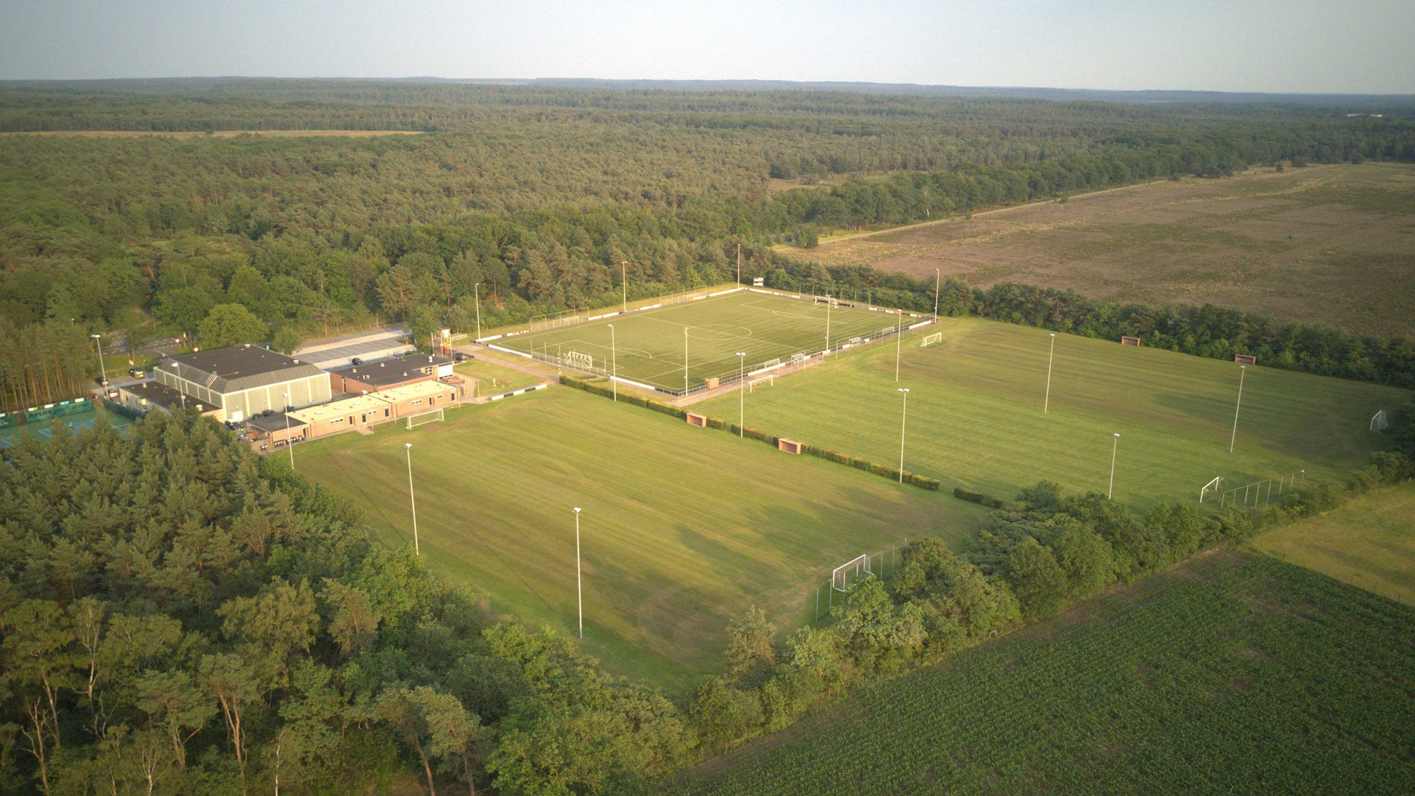 Foto: Uitbreiden geen optie voor sportcomplex Op de Heide in Elspeet, dan maar beter benutten