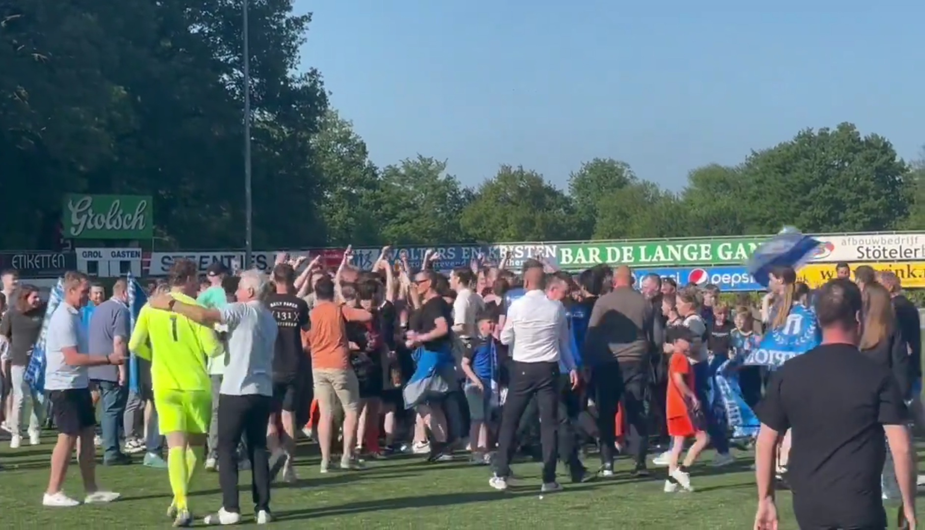 Foto: WHC kampioen na overwinning op Grol