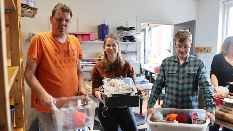 Foto: Vrijwilligers in de regio steken handen uit de mouwen voor NLdoet (video Nunspeet)