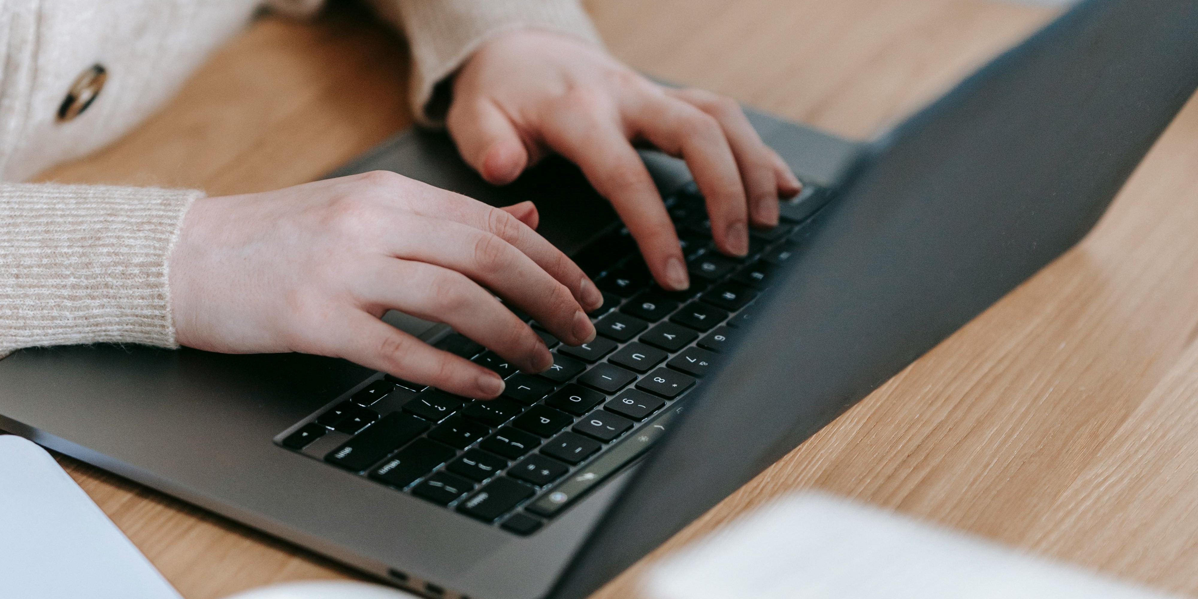 Foto: Cursus 'Veilig het internet op' in Bibliotheek Hoevelaken
