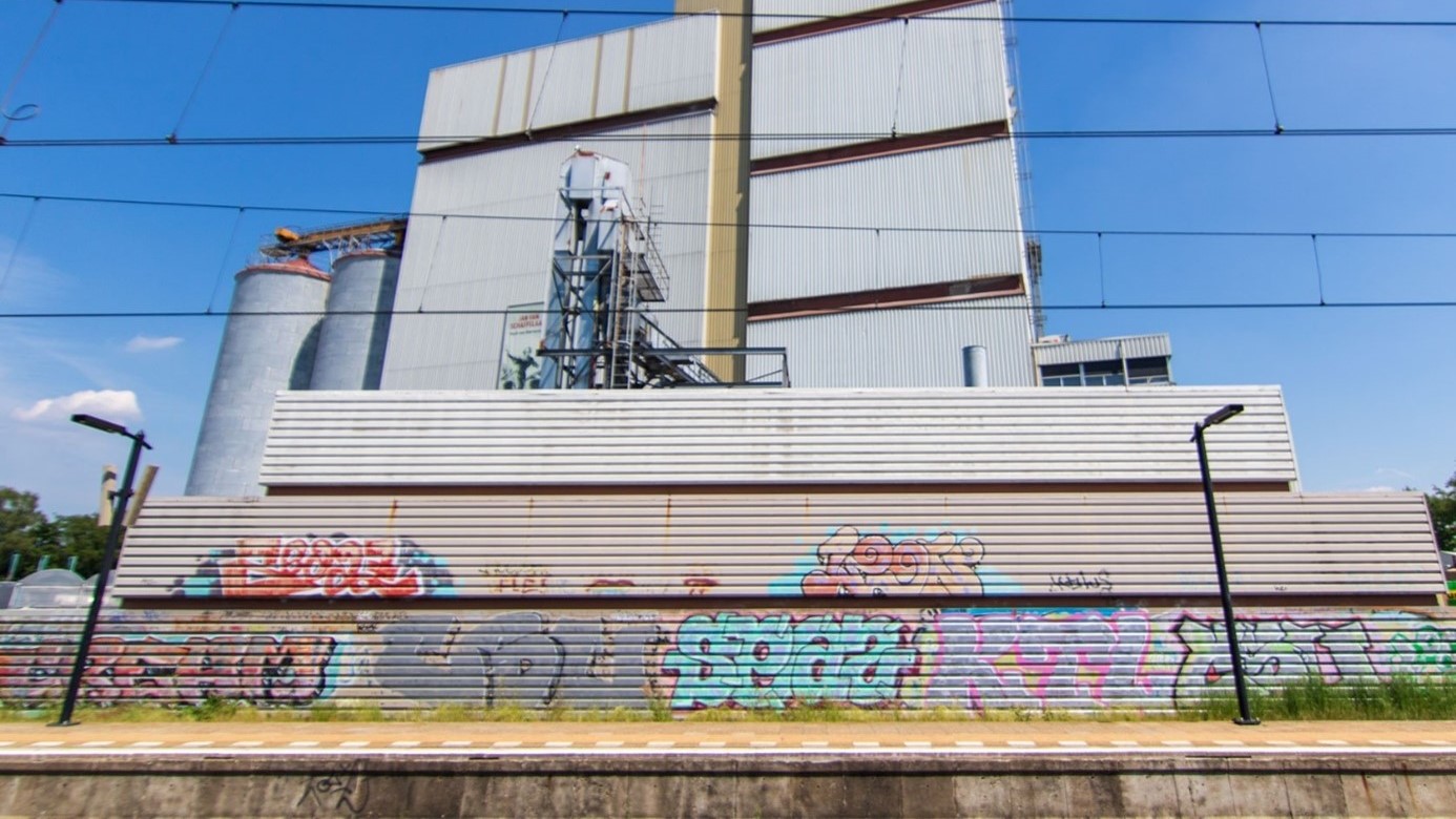 Foto: Street-art project moet loshal bij station Barneveld centrum opfleuren